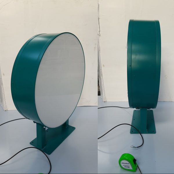 Double Sided Light With Racket Double Sided Light Box | admedium